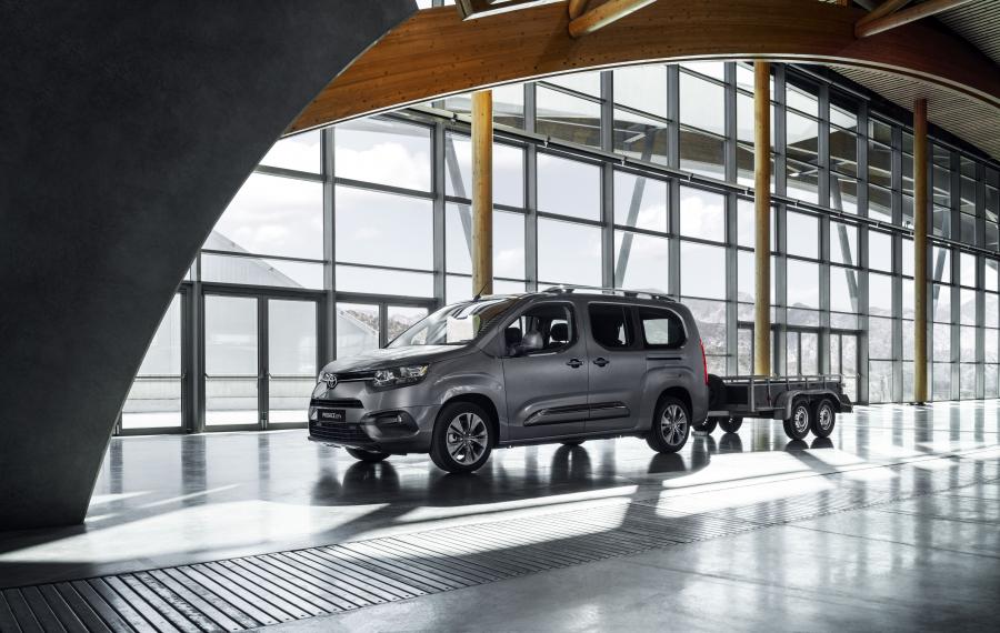 Toyota ProAce City Verso Long 2019 года  (EU) (фото 3 из 34)